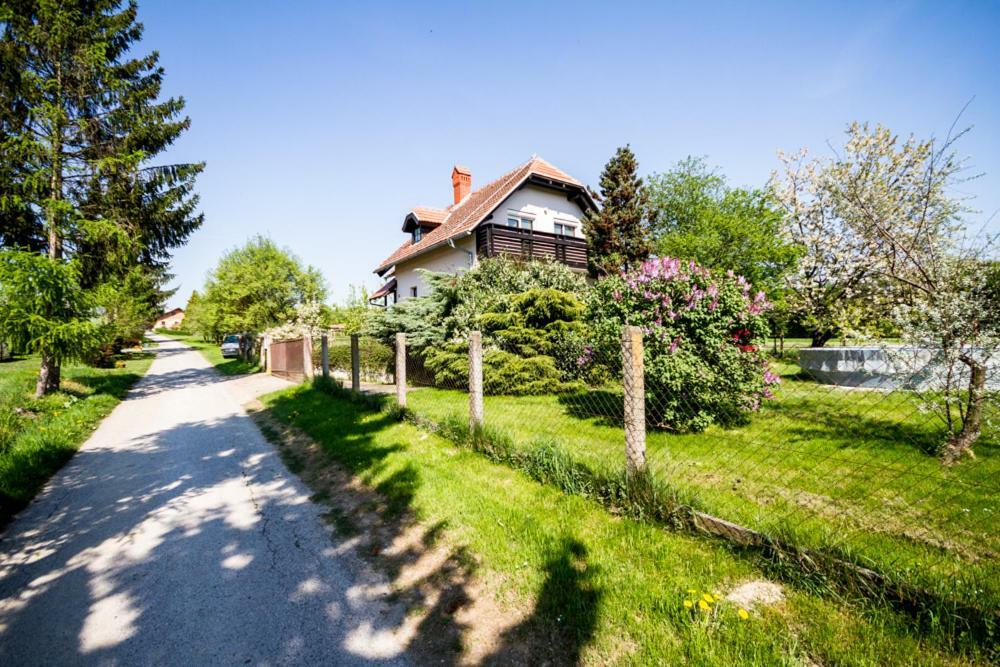 Вилла D&J House Ormoz Экстерьер фото